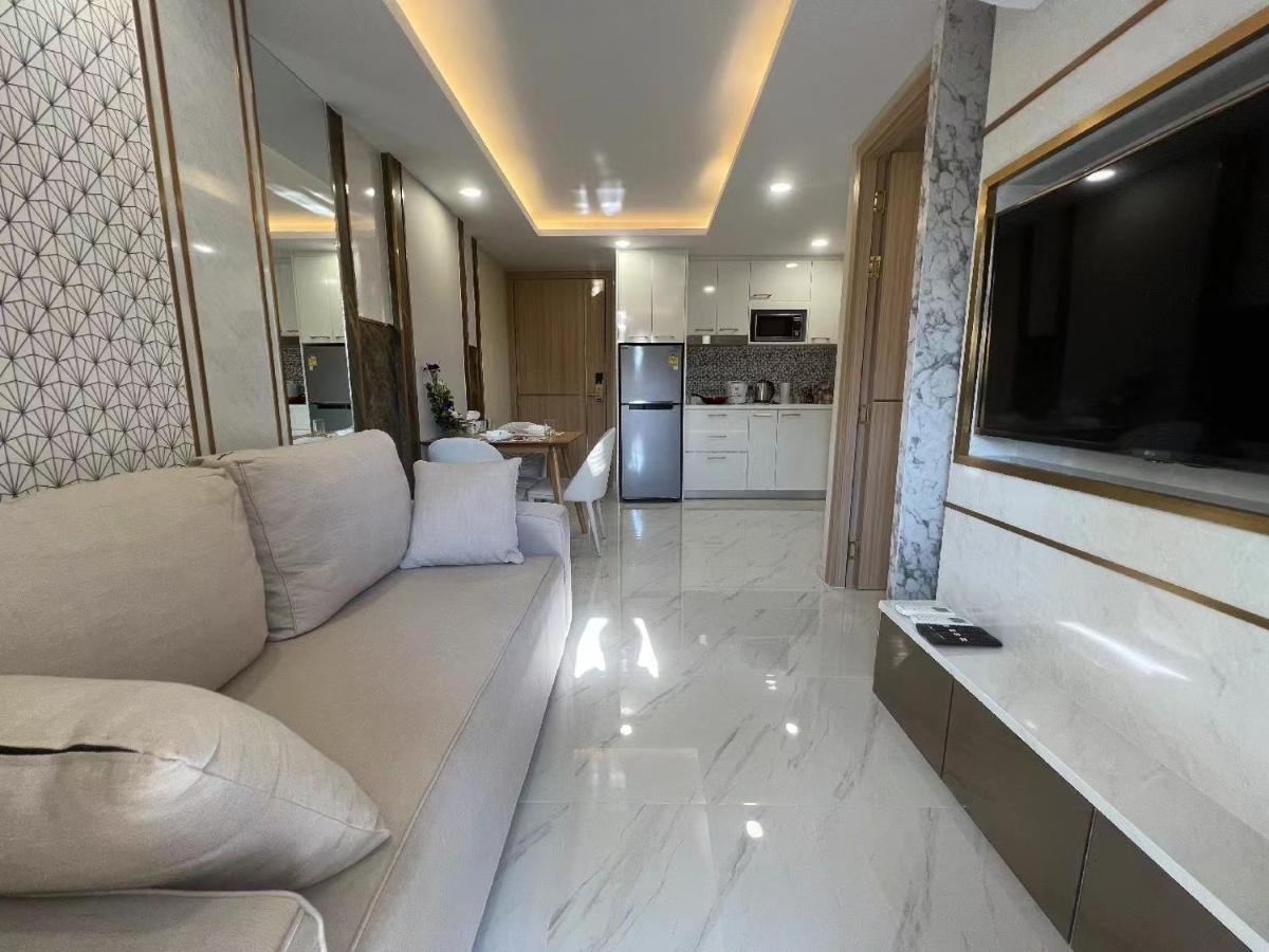 Romantic Beach Apartment芭堤雅水系高档酒店式公寓可做饭 Джомтиен Бийч Екстериор снимка