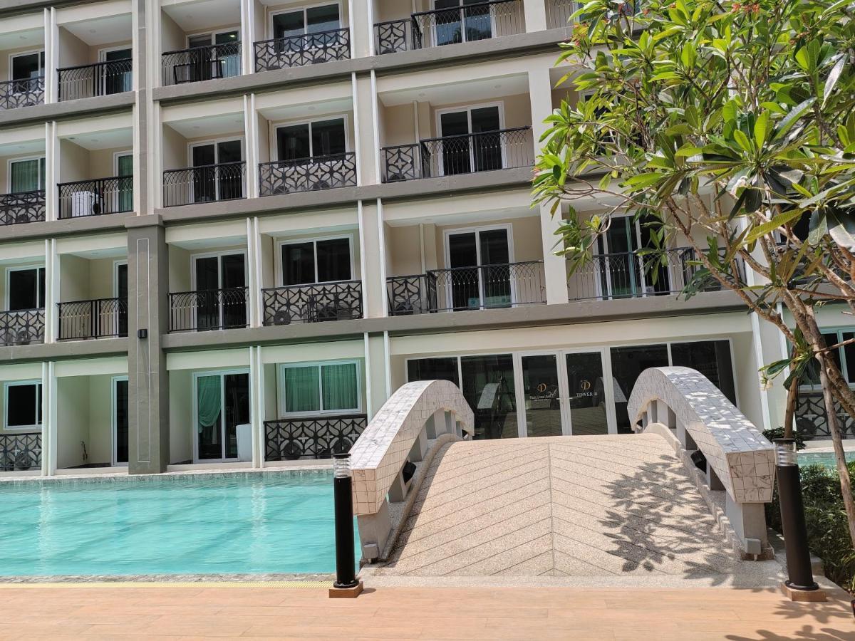 Romantic Beach Apartment芭堤雅水系高档酒店式公寓可做饭 Джомтиен Бийч Екстериор снимка
