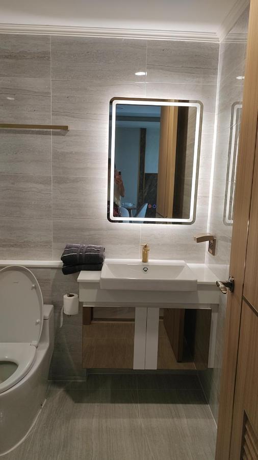Romantic Beach Apartment芭堤雅水系高档酒店式公寓可做饭 Джомтиен Бийч Екстериор снимка